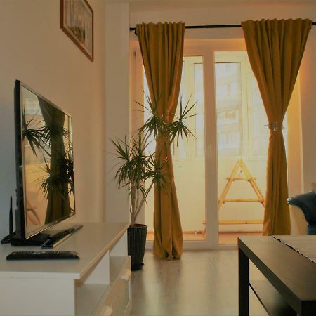 Casa Peterfi - Apartment With 3 Bedrooms And Spacious Living Room Targu Mures Ngoại thất bức ảnh