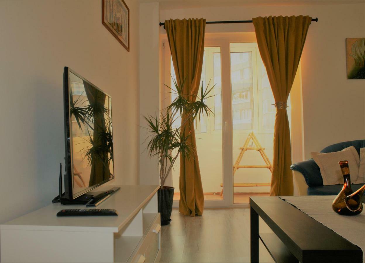 Casa Peterfi - Apartment With 3 Bedrooms And Spacious Living Room Targu Mures Ngoại thất bức ảnh