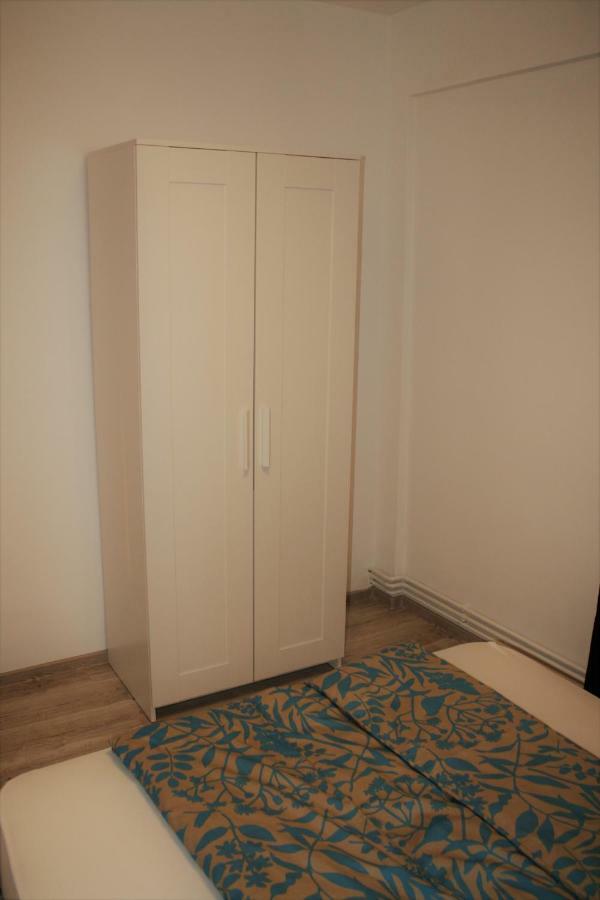 Casa Peterfi - Apartment With 3 Bedrooms And Spacious Living Room Targu Mures Ngoại thất bức ảnh